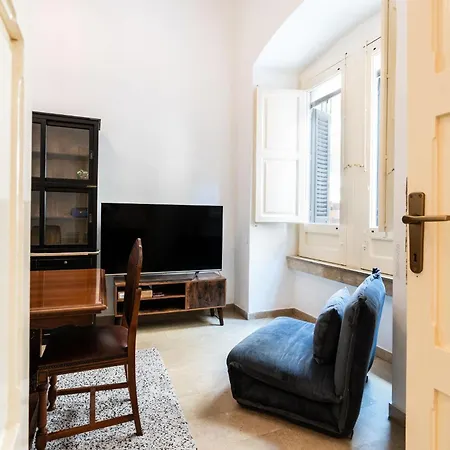 Nena House Lägenhet Bari